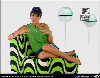 Johanna Klum feet photo thumbnail