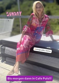 Johanna Setzer feet photo 12