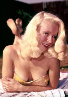 Joi Lansing feet photo 17
