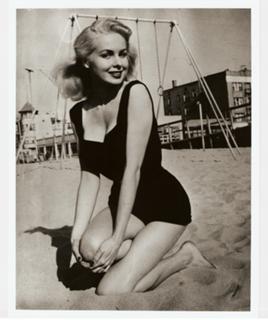 Joi Lansing feet photo 13