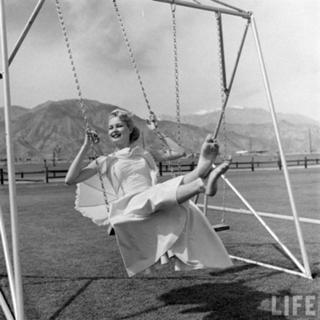Joi Lansing feet photo 20