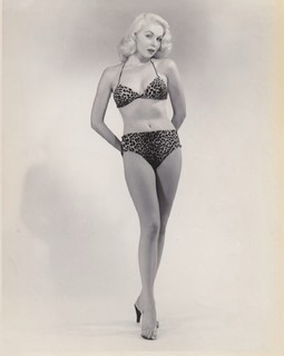 Joi Lansing feet photo 10