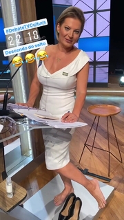Joice Hasselmann feet photo 14