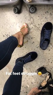Joiec Chavis feet photo 4