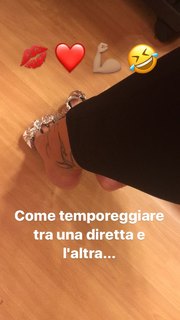 Jolanda V. De Rienzo feet photo 11