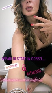 Jolanda V. De Rienzo feet photo 12