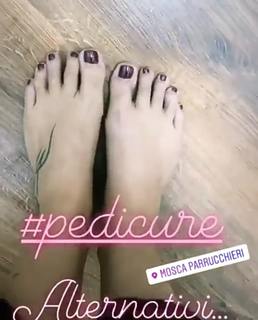 Jolanda V. De Rienzo feet photo 1