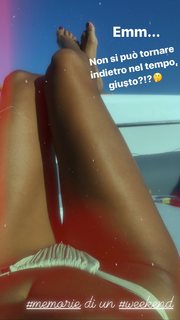 Jolanda V. De Rienzo feet photo 9