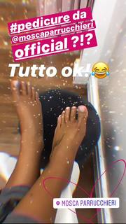 Jolanda V. De Rienzo feet photo 1