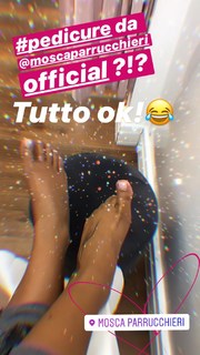 Jolanda V. De Rienzo feet photo 20