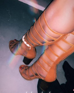 Jolanda V. De Rienzo feet photo 16