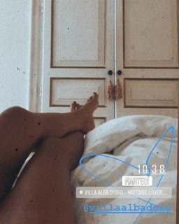 Jolanda V. De Rienzo feet photo 12