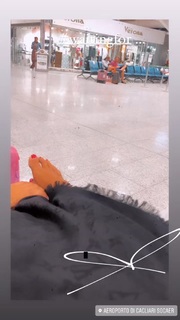 Jolanda V. De Rienzo feet photo 1