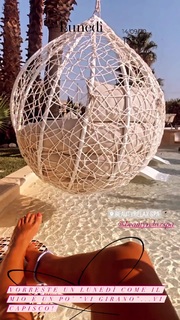 Jolanda V. De Rienzo feet photo 13