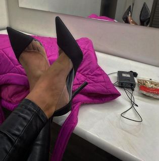 Jolanda V. De Rienzo feet photo 19