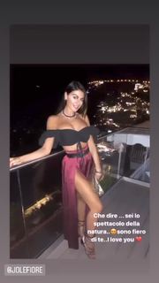 Jolanda V. De Rienzo feet photo 11