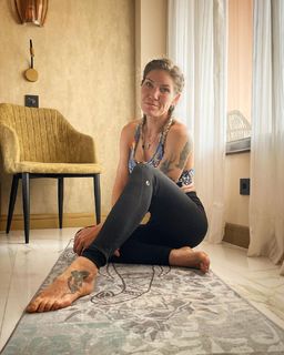 Jolene Van Vugt feet photo 5