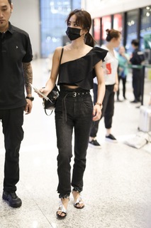 Jolin Tsai feet photo 12