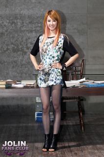 Jolin Tsai feet photo 17