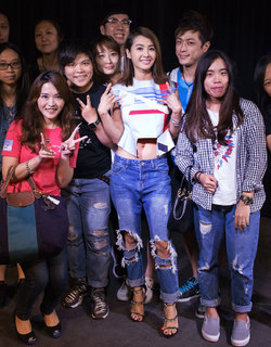 Jolin Tsai feet photo 13
