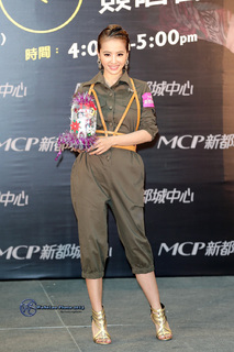 Jolin Tsai feet photo 20