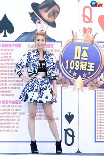 Jolin Tsai feet photo 16