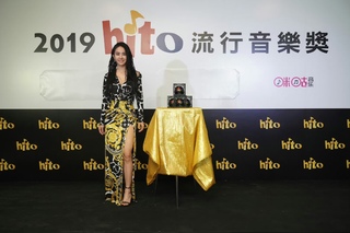 Jolin Tsai feet photo 15