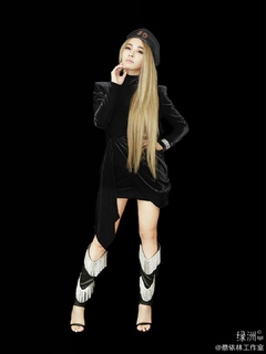 Jolin Tsai feet photo 10