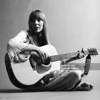 Joni Mitchell feet photo 6