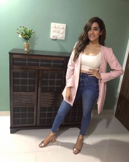 Jonita Gandhi feet photo 19