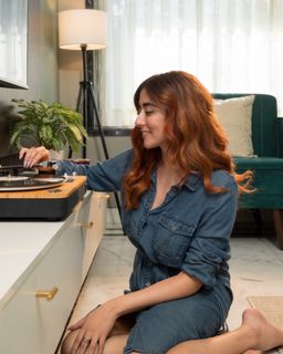 Jonita Gandhi feet photo 17