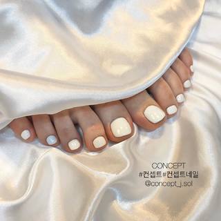 Joo-Won Lee feet photo thumbnail
