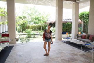 Jordan Carver feet photo thumbnail