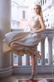 Jordan Carver feet photo thumbnail