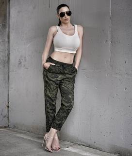 Jordan Carver feet photo thumbnail