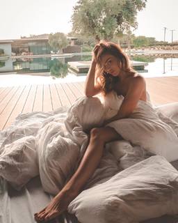 Jordan Carver feet photo thumbnail