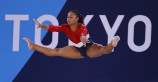 Jordan Chiles feet photo thumbnail