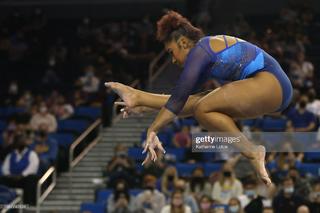 Jordan Chiles feet photo thumbnail