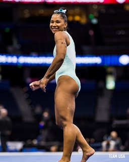 Jordan Chiles feet photo thumbnail