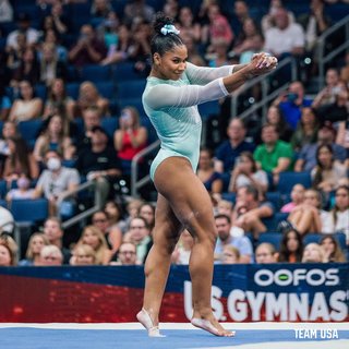 Jordan Chiles feet photo thumbnail