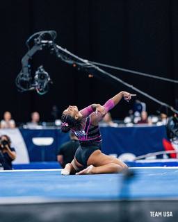 Jordan Chiles feet photo thumbnail