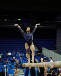 Jordan Chiles feet photo thumbnail