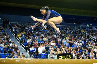 Jordan Chiles feet photo thumbnail