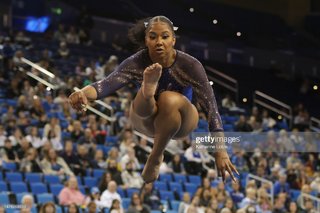 Jordan Chiles feet photo thumbnail