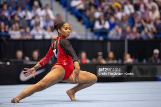 Jordan Chiles feet photo thumbnail