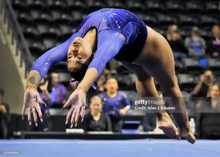 Jordan Chiles feet photo thumbnail