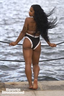 Jordan Chiles feet photo thumbnail