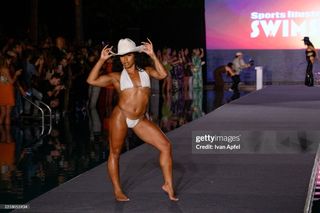 Jordan Chiles feet photo thumbnail