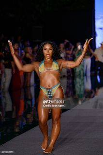 Jordan Chiles feet photo thumbnail