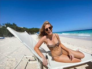 Jordan Claire Robbins feet photo 5